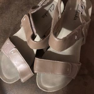 Clarks leather ladies sandals Velcro straps Have been worn but in good condition
